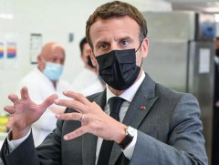 Францын Ерөнхийлөгчид халдсан иргэнд 4 сар хорих шийтгэл оноожээ