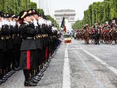 Францын үндэсний баярын өдөр тохиож байна