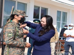 Спортын мастер Т.Рэнцэнбадамыг Сэлэнгэ аймгийн “Хүндэт тэмдэг”-ээр шагналаа