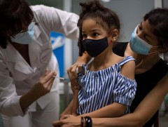 Кубад 2-10 настнуудыг коронавирусний эсрэг вакцинжуулалтад хамруулж эхэллээ