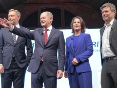 Германд “Гэрлэн дохио Засгийн газар