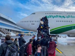 Ирак улс Польш-Беларусийн хилээс иргэдээ татаж эхэллээ