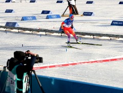 А.Энхтуул Монголын багийн салхийг хагалан уралдлаа
