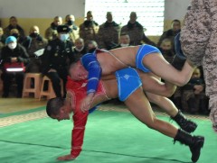 Байлдагч А.Мөнхтулга түрүүлж, дэд түрүүч Б.Галбадрах үзүүрлэв