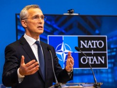 Йенс Столтенберг Норвегид болж буй цэргийн сургуулилтын явцтай танилцав 