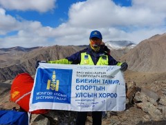 Монголын явган алхалтын холбооныхон “4 аймаг, 400 км” алхалт хийж байна