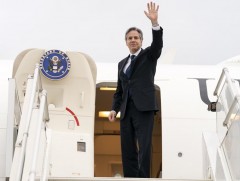 АНУ-ын Төрийн нарийн бичгийн дарга Алжирыг ОХУ-ын талаарх бодлогоо эргэн харахыг уриалжээ 