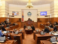 Төрийн албан хаагчийн ёс зүйн тухай хуулийн төслийн хэлэлцэх эсэхийг хэлэлцэв