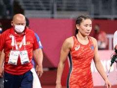 Монголын дөрвөн бөх медалийн төлөө барилдана