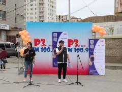 Монголын радиогийн уран бүтээлчид “Хайрын ургамал” тусгай хөтөлбөрөө хүүхэд багачуудад хүргэлээ