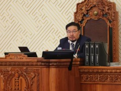 Монгол Улсын Үндсэн хуульд оруулах өөрчлөлтийн төслийг хэлэлцэн баталлаа 