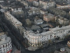 Бахмут хотыг пуужин болон нисгэгчгүй онгоцуудын тусламжтай хяналтдаа авахыг зорьж байна