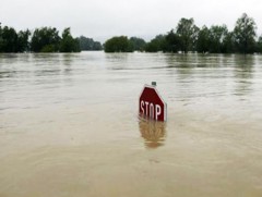 Бороо үргэлжлэн орох тул аюулгүй байдлаа хангахыг зөвлөж байна 