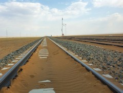 Төмөр замын элсэнд дарагдсан хэсгийг бүрэн цэвэрлэж дуусгажээ 