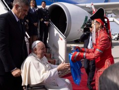 Гэгээн Ширээт Улсын төрийн тэргүүн Пап Францис хүрэлцэн ирлээ
