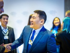 Монгол Улс дэлхийн эдийн засгийн чуулганд 2003 оноос хойш анх удаа Ерөнхий сайдын түвшинд оролцож ..