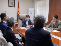 Япон Улсын Вакаяамагийн их сургуулийн төлөөллийг хүлээн авч уулзав