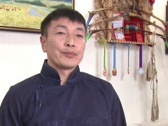 Б.Одсүрэнгийн гэр бүл хашаандаа сайхан амьдарч, их хотод өнгө нэмж байна
