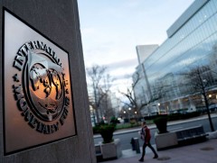 ОУВС улс орнуудын гадаад өрийн түвшин улам өсөж байгааг анхааруулав