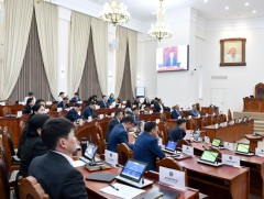 Санхүүгийн хэрэглэгчдийн эрх ашгийг хамгаалах асуудлыг судалж танилцуулахыг Эдийн засгийн байнгын ..