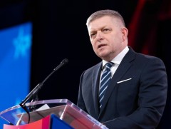 Европын Холбоо ОХУ-ын байгалийн хийн импортыг зогсоох төлөвлөгөөг Словак Улс эсэргүүцэв