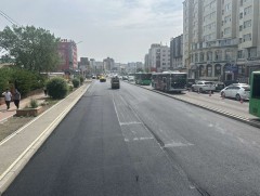 Их тойруугийн авто замын хэсэгчилсэн засварын ажлыг гүйцэтгэж байна