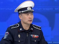 Хүүхдүүд авто машин жолоодож осол гаргах нь ихэслээ