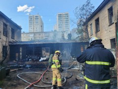 Барилгын өргөтгөлийн хэсэгт гарсан галыг бүрэн унтраажээ