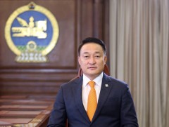 УИХ-ын дарга Д.Амарбаясгалан Эх хэлний өдөр, хичээлийн шинэ жилийн мэндчилгээ дэвшүүллээ