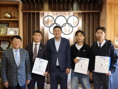 Муатай спортын тамирчдыг хүлээн авч уулзлаа