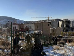 Иргэд, ААНБ зэрлэг амьтдад ээлтэй хашааны стандартыг хэрэгжүүлээгүй бол албадан буулгаж чөлөөлнө