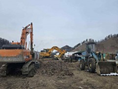 Хууль бусаар ашигт малтмал олборлох гэмт хэрэг үйлдэж байсныг таслан зогсоожээ 