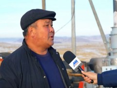 Хуучин хувцас, хэрэглэл шатаах утаа гардаггүй зуух ашиглаж эхэлжээ