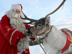 Жуулчид Санта Клаусын тосгонд зочлохыг хүсдэг