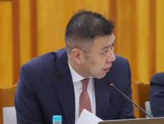 ЗГ: Хуулийн хязгаараас давсан 1000 журмыг хүчингүй болгоно 