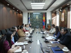 Сувилахуйн тусламж, үйлчилгээний жишиг түүх боловсруулах ажлын хэсгийн хурал боллоо