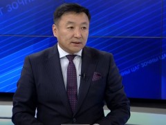 Судлаач А.Санжмятав 