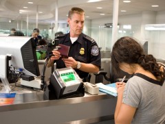 АНУ-ын хилээр нэвтрэх иргэдийн анхааралд!