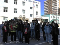 Нийслэлийн ерөнхий боловсролын сургуулийн сурагчдад аюулгүй амьдрах ухааны мэдлэгийг олгож байна