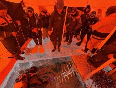 Хоёр орны аврагчид 20-27 метрийн гүнд шумбалт хийж, харилцан туршлага солилцлоо