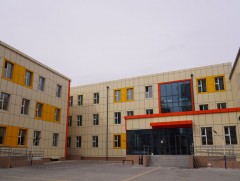 Баянзүрх дүүргийн 14 дүгээр хороонд 640 хүүхдийн суудалтай сургуулийг улсын комисс хүлээн авлаа