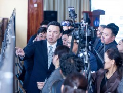 Багш, ажилтнуудын цалингийн асуудлыг Засгийн газрын ирэх долоо хоногийн хуралдаанаар шийдвэрлүүлнэ