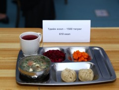 2026 оны улсын төсөвт бага ангийн үдийн хоолны зардалд 141.3 тэрбум төгрөг тусгасан 