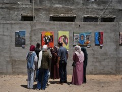 Палестины уран бүтээлчид дайны бодит байдлыг уран зургаар илэрхийлжээ