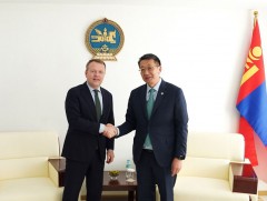Хос хэлний хөтөлбөр, сургалтын бодлогыг үр дүнтэй хэрэгжүүлэх чиглэлд хамтран ажиллана