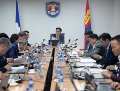 Нийслэлийн Засаг даргын зөвлөлийн XI хуралдаанаар хотын нийтийн аж ахуйн ажлыг эрчимжүүлэх асуудлу..