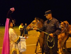 Бүгд Найрамдах Социалист Вьетнам Улсын нийгмийн аюулгүй байдлын яамны харьяа морьт цагдаагийн хоро..