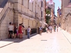 СУДЛААЧИД: Европ дахь хэт халуун цаашид хэвийн үзэгдэл болж болзошгүй /2026.07.03/ 